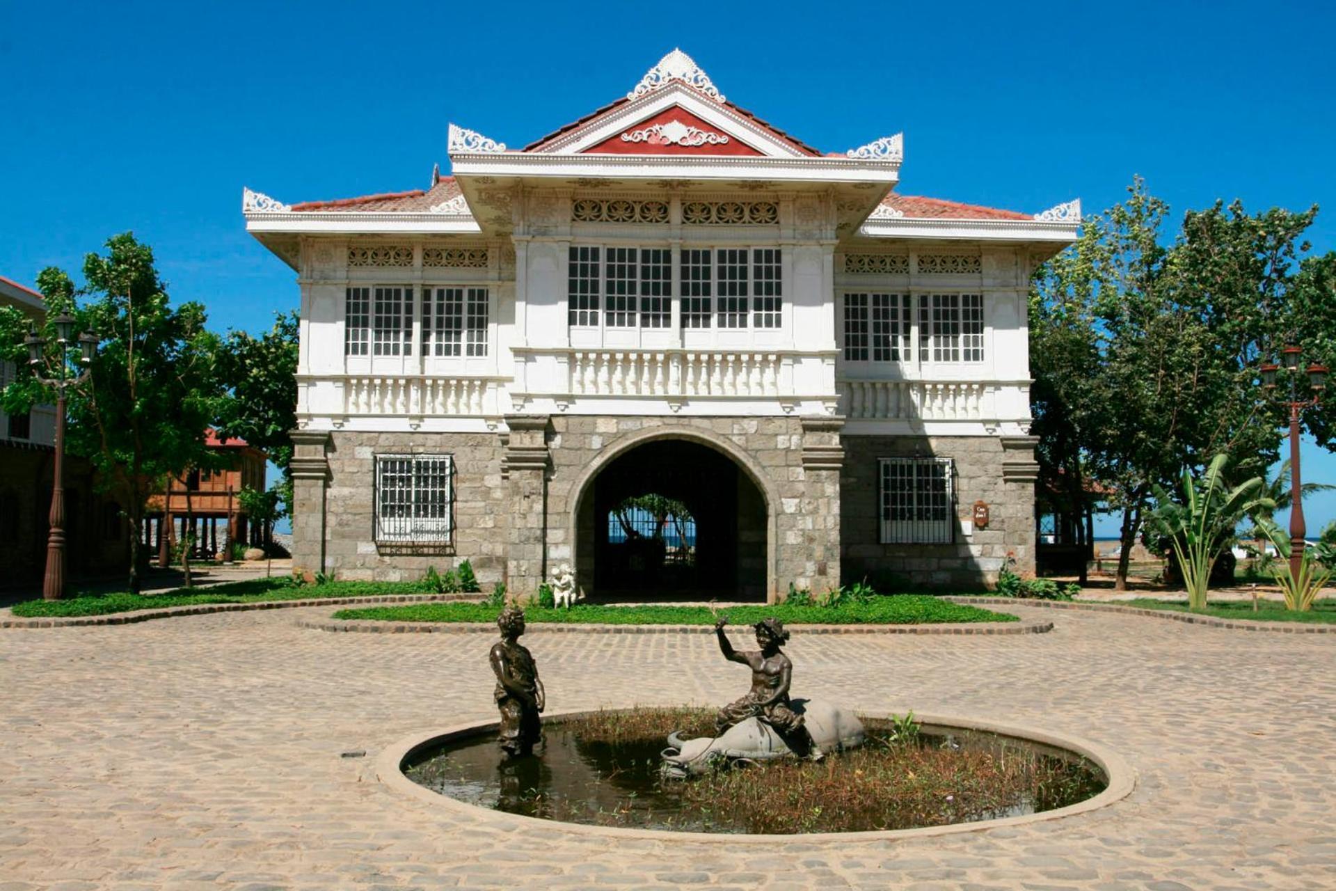 Las Casas Filipinas De Acuzar Bagac Екстер'єр фото